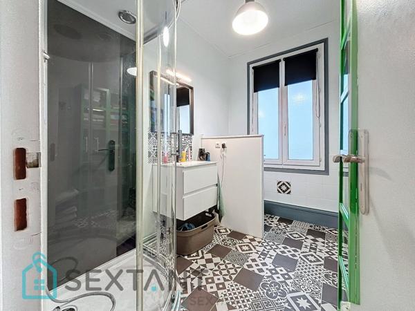 Maison spacieuse avec piscine couverte et chauffée à Franqueville Saint Pierre