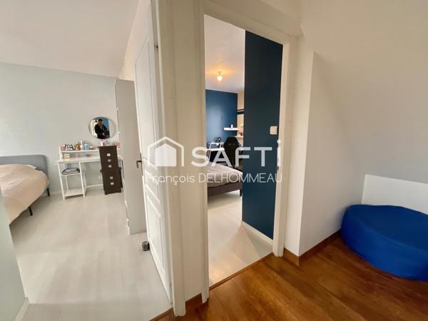 Maison de 141m2, 4 chambres, 1 bureau, garage sur une parcelle de 882m2