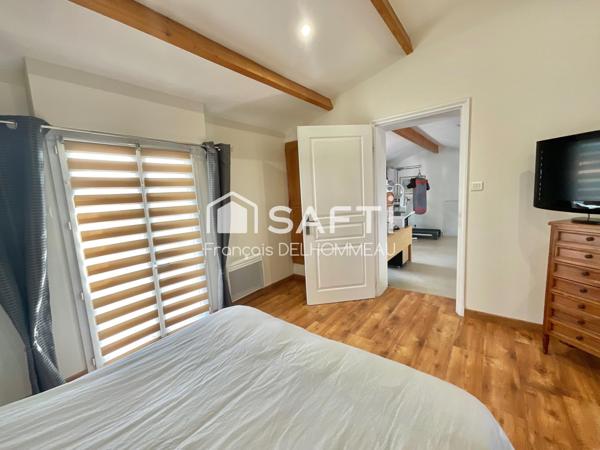 Maison de 141m2, 4 chambres, 1 bureau, garage sur une parcelle de 882m2