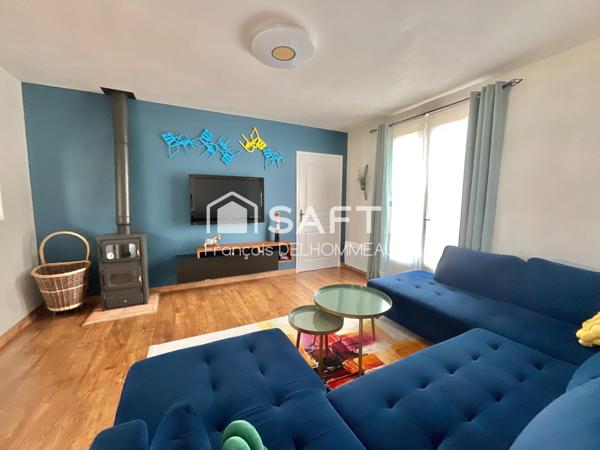 Maison de 141m2, 4 chambres, 1 bureau, garage sur une parcelle de 882m2