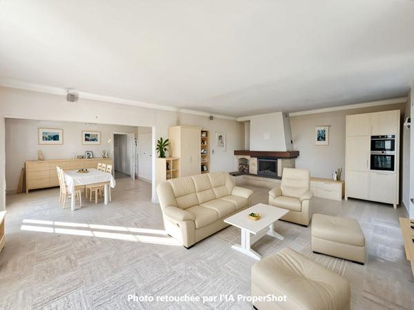 Maison familiale 5 pièces avec grands volumes, environnement verdoyant et terrain de plus de 1 540 m² ? Centre bourg de La Garnache