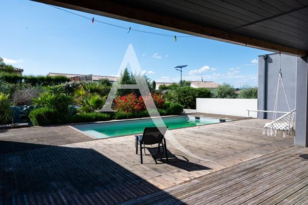 Maison récente avec jardin, piscine et dépendance proche Carcassonne
