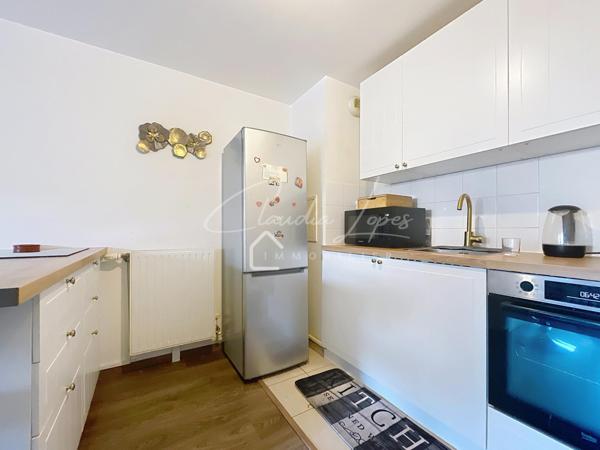 APPARTEMENT 2 PIECES AVEC TERRASSE ET PARKING