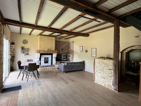 A vendre maison en pierre à Sarliac Sur L Isle 24420