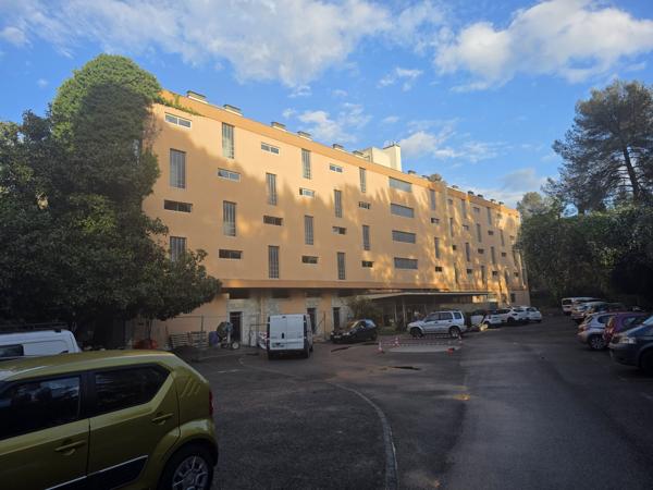 appartement 2 pièces avec locataire