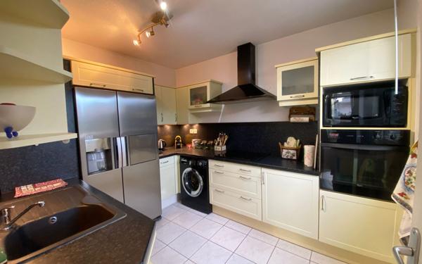 Appartement à vendre    4 pièces • 96,97 m2 Cavalaire-sur-Mer