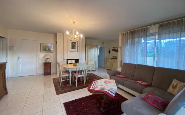 Appartement à vendre    4 pièces • 96,97 m2 Cavalaire-sur-Mer