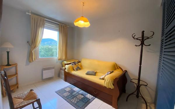 Appartement à vendre    4 pièces • 96,97 m2 Cavalaire-sur-Mer