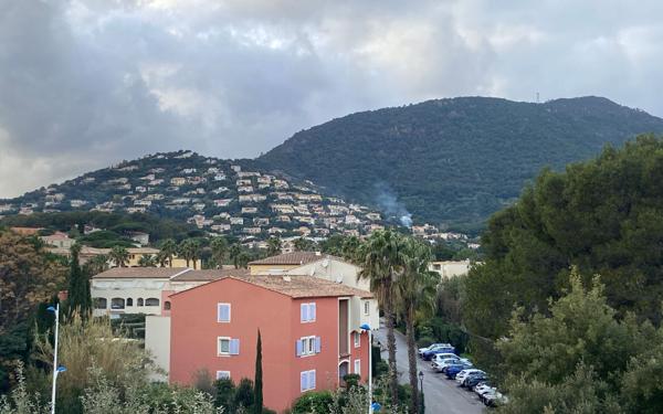 Appartement à vendre    4 pièces • 96,97 m2 Cavalaire-sur-Mer