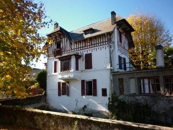 Vente Maison 12 pièces 270 m2 à Nay