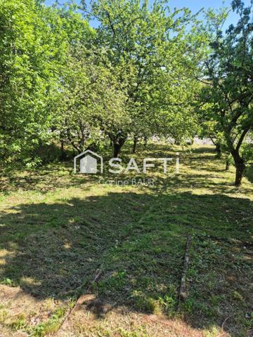 Terrain de 1271 m²
