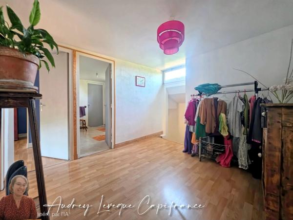 Maison à vendre 8 pièces SAINT SATURNIN DU BOIS (17)