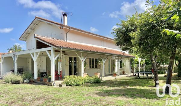 Maison à vendre 7 pièces 215 m² Saint-Julien-en-Born