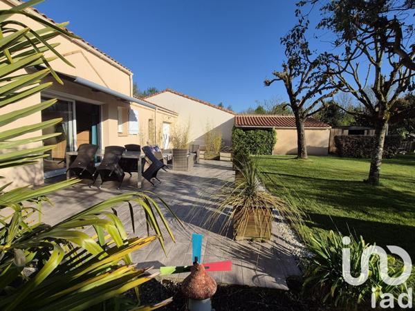 Maison 6 pièces de 122 m² à Bellevigny (85170)