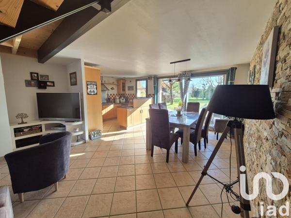 Maison 6 pièces de 122 m² à Bellevigny (85170)