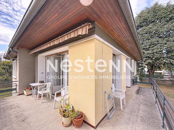 Grande maison T5 avec 3 chambres, un garage, une buanderie et une cave - 69500 BRON