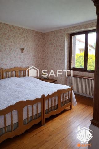 Charmante et grande maison de 180 m² avec un terrain de 1228m² – Charmant village de Saint Privat d'Allier
