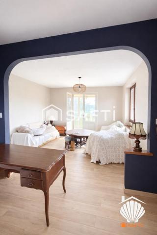 Charmante et grande maison de 180 m² avec un terrain de 1228m² – Charmant village de Saint Privat d'Allier