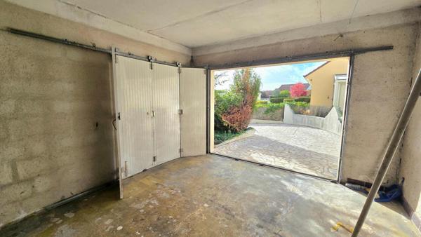 Maison individuelle, 3 chambres, jardin, garage.