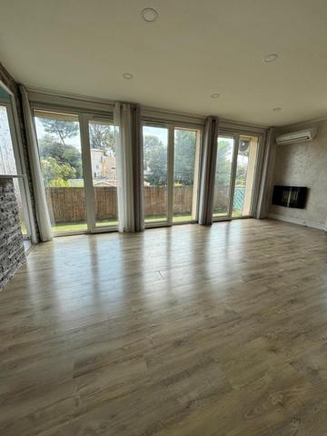 APPARTEMENT T4 AVEC JOLIE VUE ET PARKING PRIVE