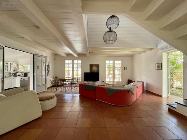 Maison à vendre à L'Étang-Salé à la Réunion (97427), ref : 97409-209