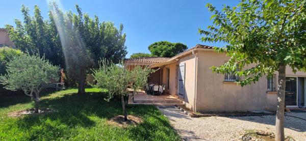 MAISON MEUBLEE 4 PIECES - GRAND JARDIN - CLIMATISATION - CABANON DE JARDIN