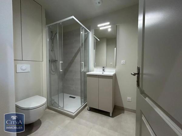 Appartement à louer 2 pièces 44m² Dole (39100)