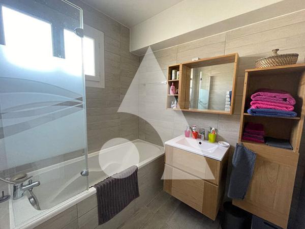 Chambre 6 pièces 137.76 m2