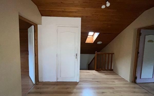 Appartement à louer    5 pièces • 155 m2 Mende