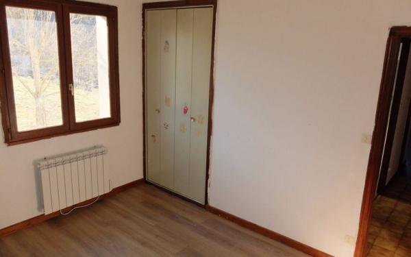 Appartement à louer    5 pièces • 155 m2 Mende