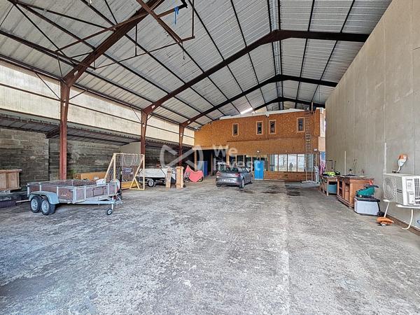 Hangar avec loft et ancien restaurant