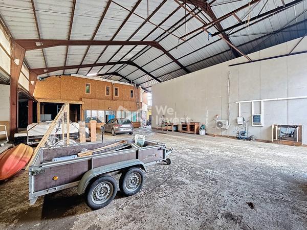 Hangar avec loft et ancien restaurant