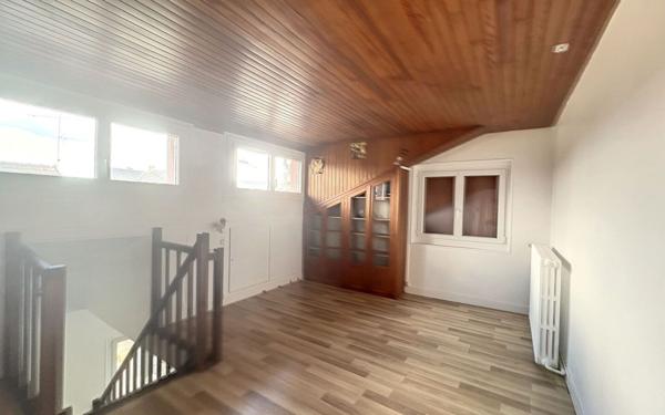 Maison à louer    2 pièces •  Tillay-le-Péneux