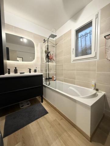 Vente / Maison à L'Isle-sur-la-Sorgue (84800)