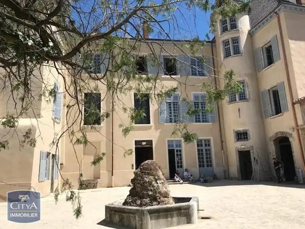 Appartement à louer 2 pièces 60.94m²