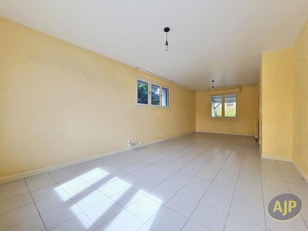 Vente maison La Roche Sur Yon : 231 298 € - AJP Immobilier La Roche-sur-Yon