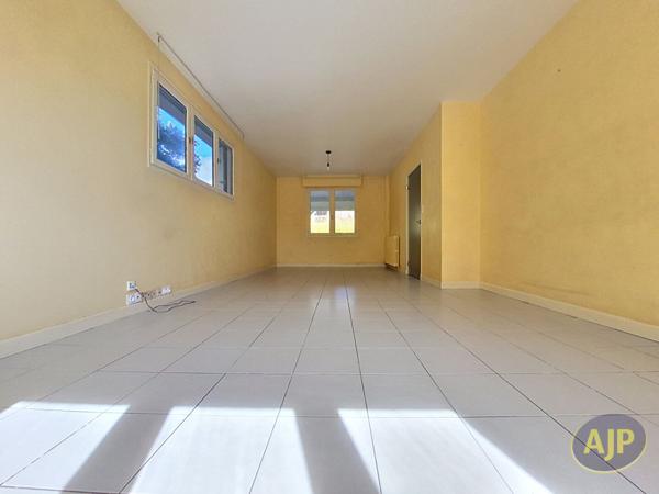 Vente maison La Roche Sur Yon : 231 298 € - AJP Immobilier La Roche-sur-Yon