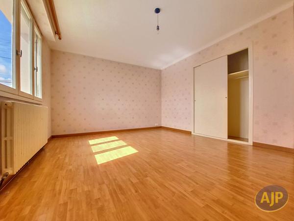 Vente maison La Roche Sur Yon : 231 298 € - AJP Immobilier La Roche-sur-Yon