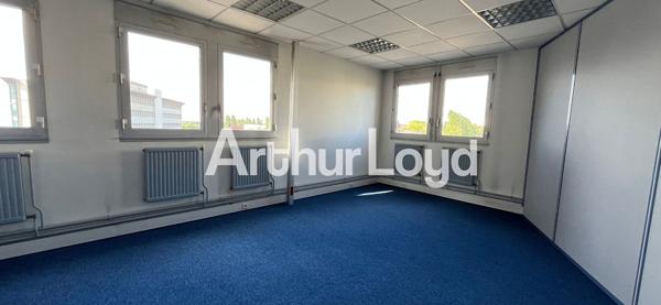 Plateau de bureaux - À Vendre - Péricentre IV