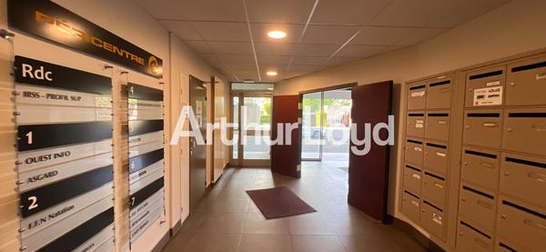 Plateau de bureaux - À Vendre - Péricentre IV