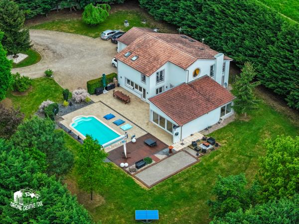 Coin-lès-Cuvry (57420) MAGNIFIQUE PROPRIETE DE 280M² SUR 50 ARES // 5 CH // PISCINE // TERRAIN PETANQUE // DOUBLE GARAGE