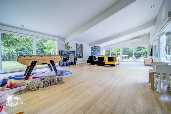 Coin-lès-Cuvry (57420) MAGNIFIQUE PROPRIETE DE 280M² SUR 50 ARES // 5 CH // PISCINE // TERRAIN PETANQUE // DOUBLE GARAGE