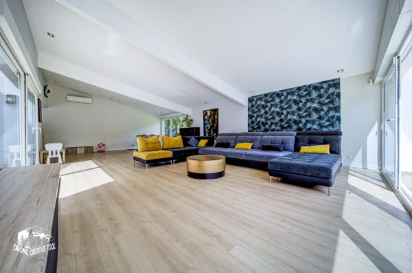 Coin-lès-Cuvry (57420) MAGNIFIQUE PROPRIETE DE 280M² SUR 50 ARES // 5 CH // PISCINE // TERRAIN PETANQUE // DOUBLE GARAGE