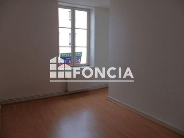 Location Maison 4 pièces 100.32 m² - 57 RUE DE LA GARE Saint Andre De Corcy 01390