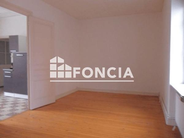 Location Maison 4 pièces 100.32 m² - 57 RUE DE LA GARE Saint Andre De Corcy 01390