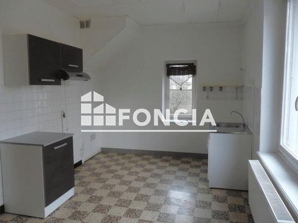 Location Maison 4 pièces 100.32 m² - 57 RUE DE LA GARE Saint Andre De Corcy 01390