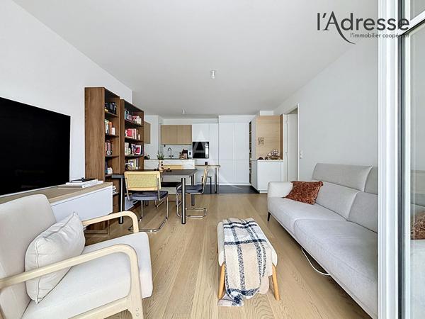 PUTEAUX/ Ampère - Appartement 3/4 pièces 76m² - 1 Terrasse - 1 Cave - 1 Parking