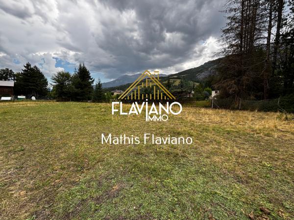 Barcelonnette (04400) TERRAIN CONSTRUCTIBLE & VIABILSIÉ - ,PROXIMITÉ CENTRE-VILLE BARCELONENTTE