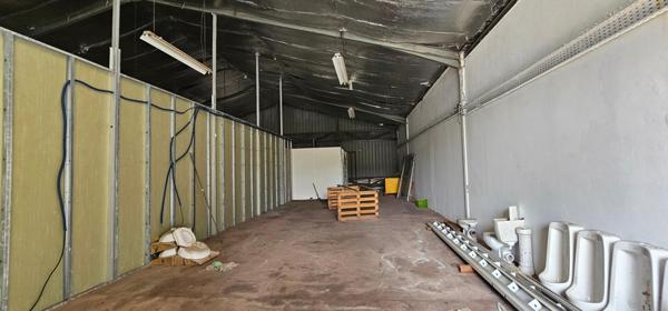 HANGARS pour PROFESSIONNELS à VENDRE à KOUROU