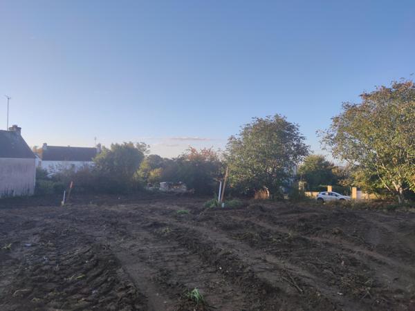 A 12 min de Quimper, Terrain plat sur Langolen